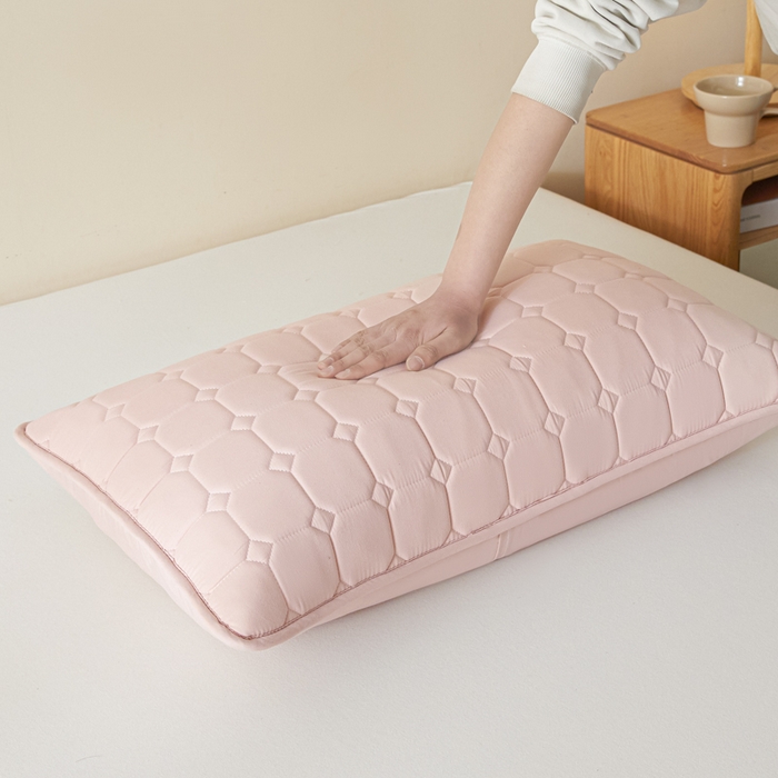 91家纺网 家纺一手货源 找家纺 芬晴家纺 2025新款A类母婴级防水枕套系列 简格-豆沙粉