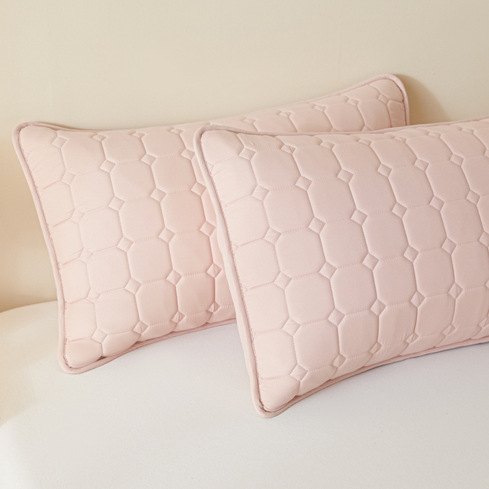 91家纺网 家纺一手货源 找家纺 芬晴家纺 2025新款A类母婴级防水枕套系列 简格-豆沙粉