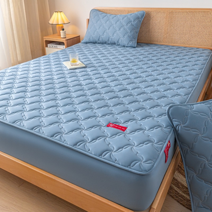 91家纺网 家纺一手货源 找家纺 芬晴家纺 2025新款母婴级大豆防水床笠-马丁-风车 风车-雾蓝