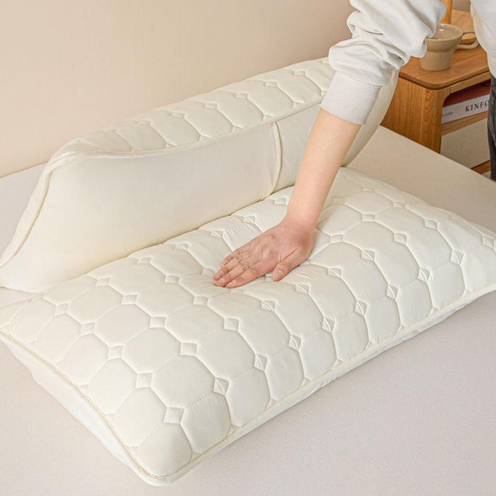 91家纺网 家纺一手货源 找家纺 芬晴家纺 2025新款A类母婴级防水枕套系列 简格-米白