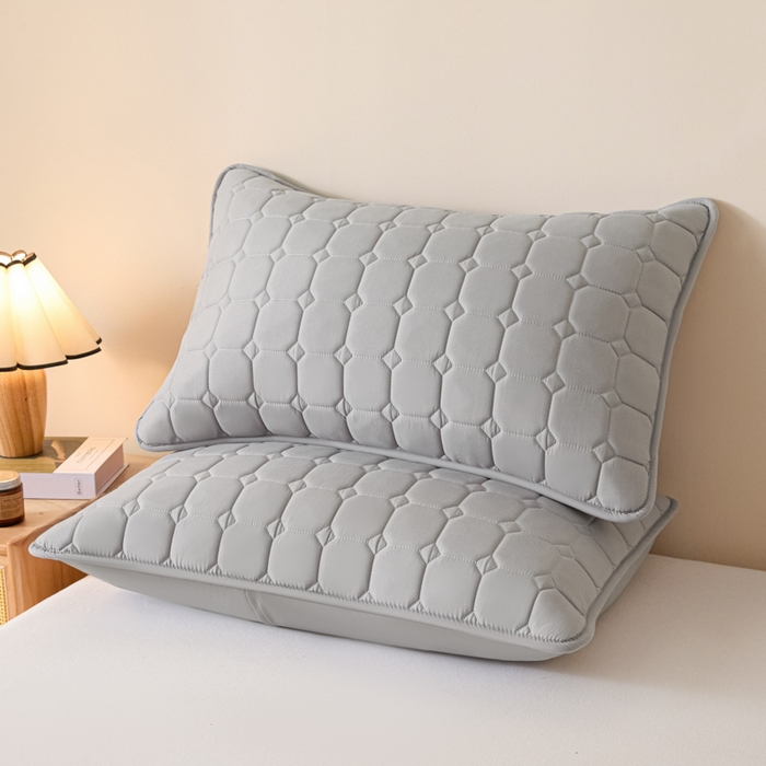 91家纺网 家纺一手货源 找家纺 芬晴家纺 2025新款A类母婴级防水枕套系列 简格-星灰