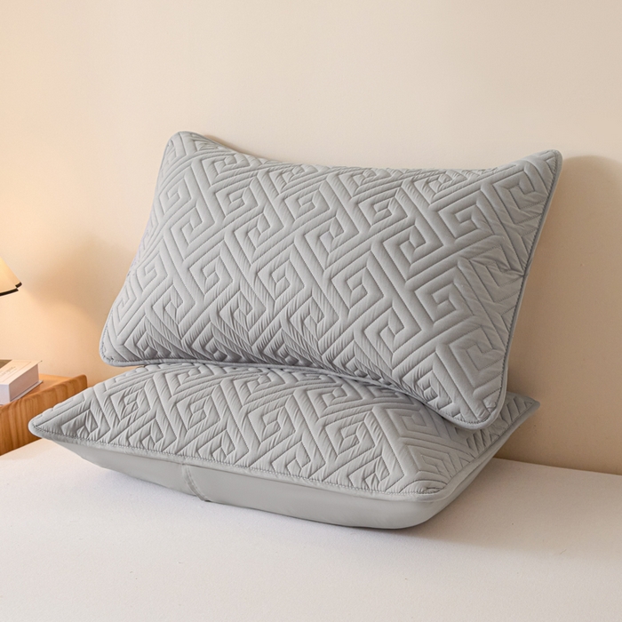 91家纺网 家纺一手货源 找家纺 芬晴家纺 2025新款A类母婴级防水枕套系列 流星-星灰