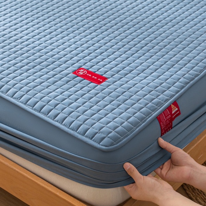 91家纺网 家纺一手货源 找家纺 芬晴家纺 2025新款母婴级大豆防水床笠-马丁-风车 马丁-雾蓝