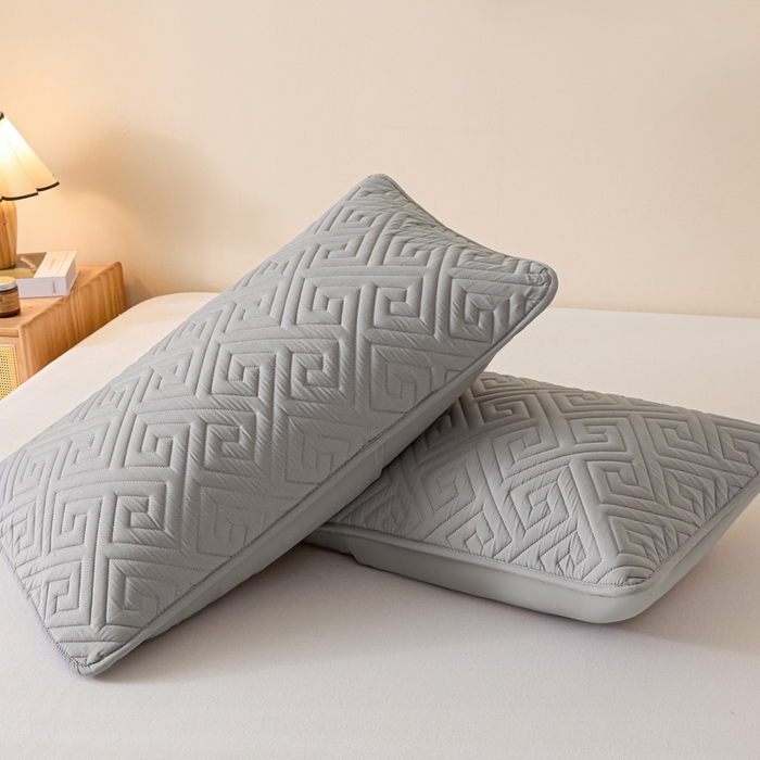 91家纺网 家纺一手货源 找家纺 芬晴家纺 2025新款A类母婴级防水枕套系列 流星-星灰