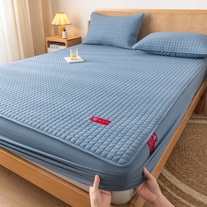 91家纺网 家纺一手货源 找家纺 芬晴家纺 2025新款母婴级大豆防水床笠-马丁-风车 马丁-雾蓝