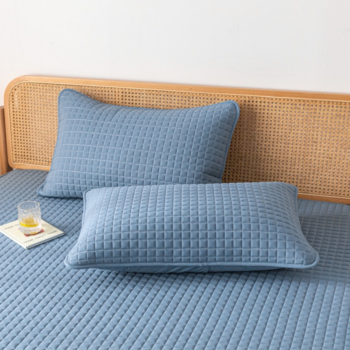 91家纺网 家纺一手货源 找家纺 芬晴家纺 2025新款母婴级大豆防水床笠-马丁-风车 马丁-雾蓝