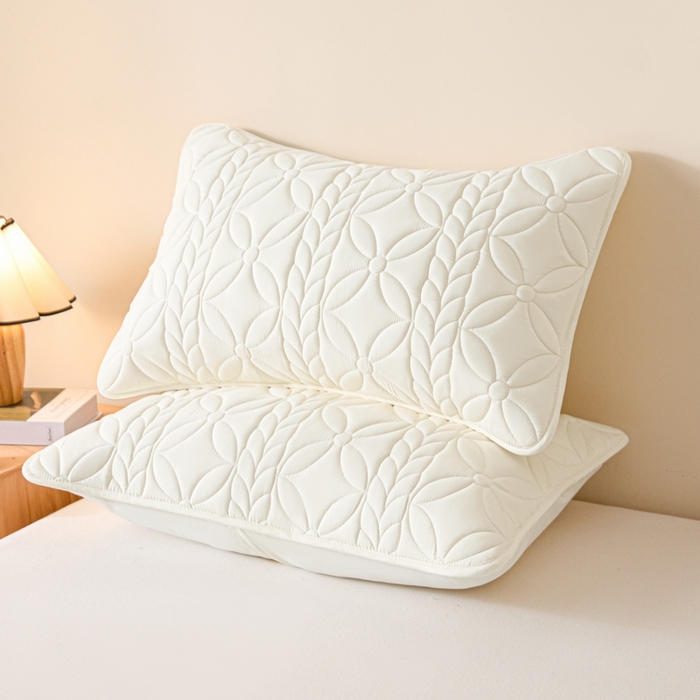 91家纺网 家纺一手货源 找家纺 芬晴家纺 2025新款A类母婴级防水枕套系列 叶语-米白