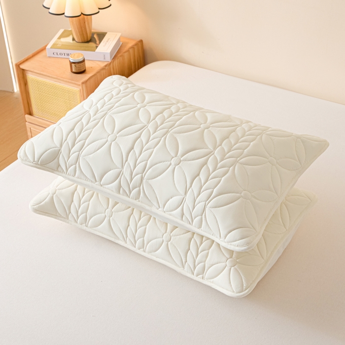 91家纺网 家纺一手货源 找家纺 芬晴家纺 2025新款A类母婴级防水枕套系列 叶语-米白