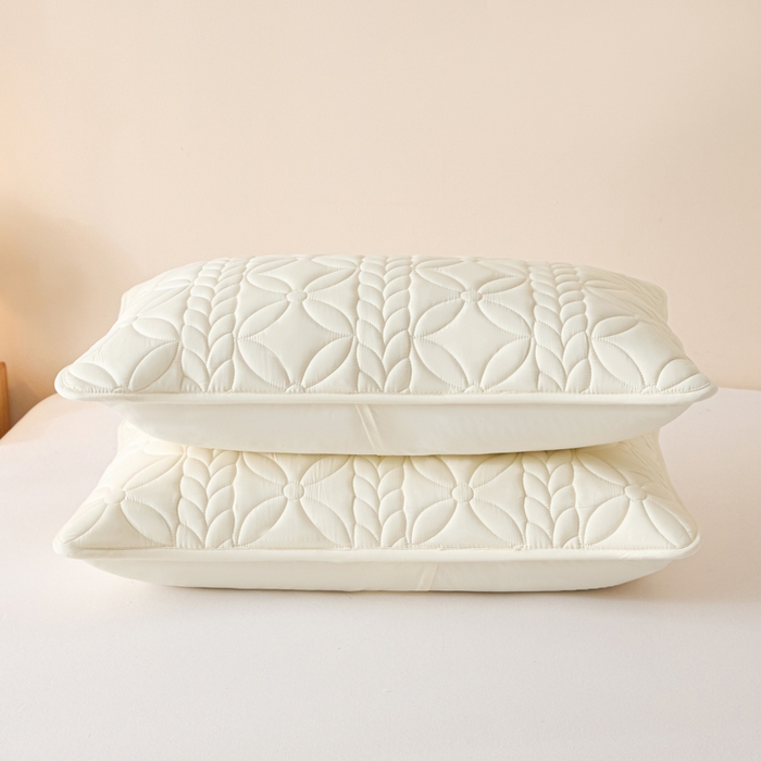 91家纺网 家纺一手货源 找家纺 芬晴家纺 2025新款A类母婴级防水枕套系列 叶语-米白