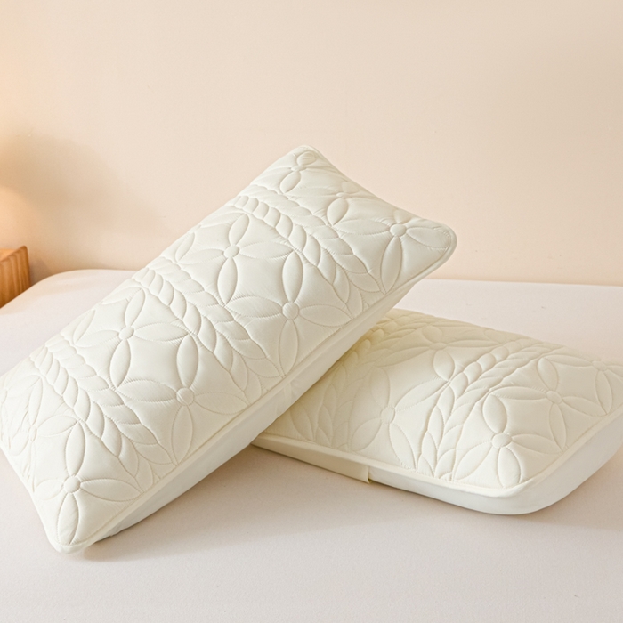 91家纺网 家纺一手货源 找家纺 芬晴家纺 2025新款A类母婴级防水枕套系列 叶语-米白