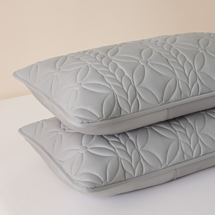 91家纺网 家纺一手货源 找家纺 芬晴家纺 2025新款A类母婴级防水枕套系列 叶语-星灰