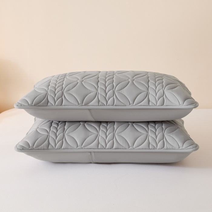 91家纺网 家纺一手货源 找家纺 芬晴家纺 2025新款A类母婴级防水枕套系列 叶语-星灰