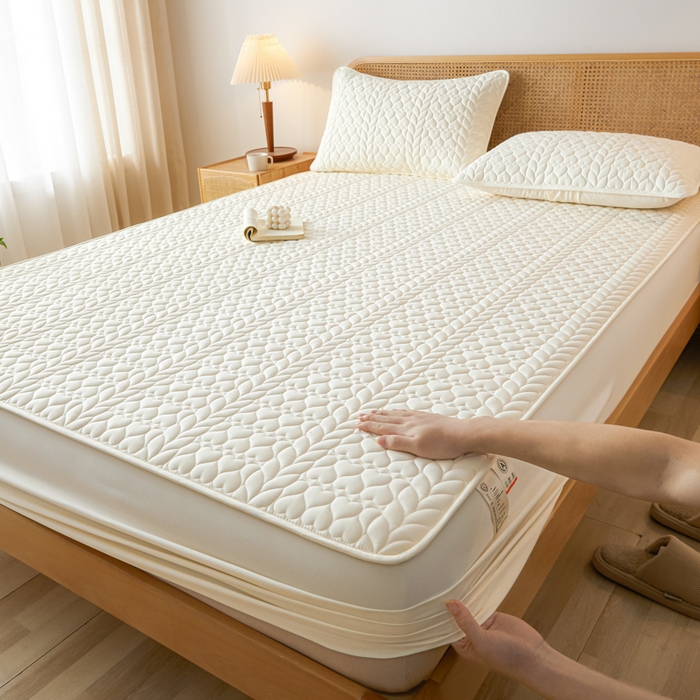 91家纺网 家纺一手货源 找家纺 （总）芬晴家纺 2025新款A类母婴级大豆防水夹棉床笠系列-约定-心动-繁花