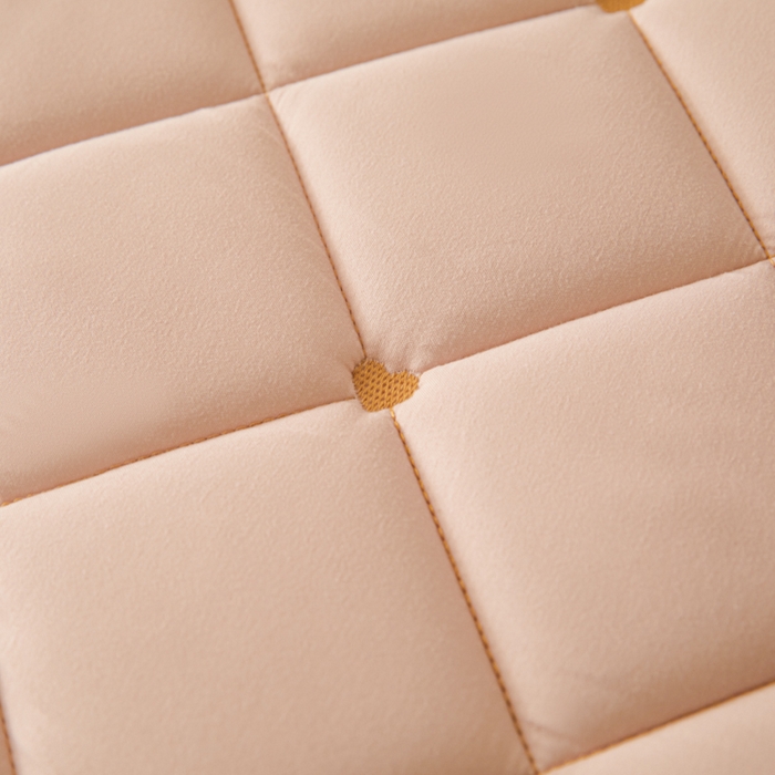 91家纺网 家纺一手货源 找家纺 芬晴家纺 2025新款A类母婴级大豆防水夹棉床笠-简爱-空间 简爱-豆沙粉