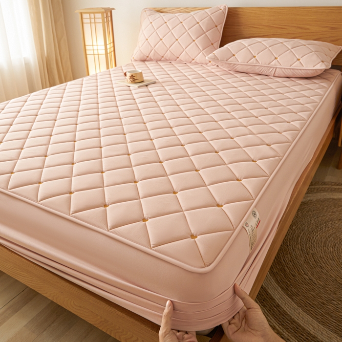 91家纺网 家纺一手货源 找家纺 芬晴家纺 2025新款A类母婴级大豆防水夹棉床笠-简爱-空间 简爱-豆沙粉