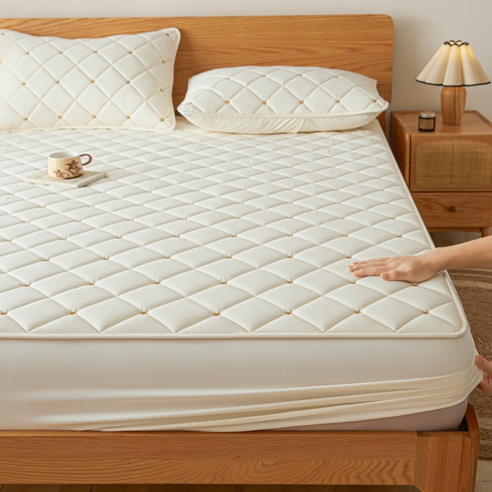 91家纺网 家纺一手货源 找家纺 芬晴家纺 2025新款A类母婴级大豆防水夹棉床笠-简爱-空间 空间-米白