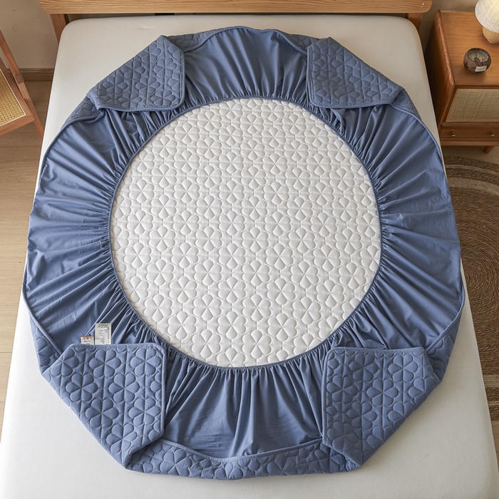 91家纺网 家纺一手货源 找家纺 芬晴家纺 2025新款A类母婴级大豆防水夹棉床笠系列-约定-心动-繁花 繁花-雾蓝