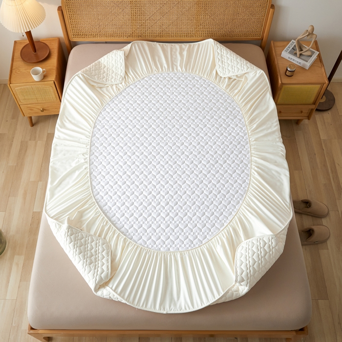 91家纺网 家纺一手货源 找家纺 芬晴家纺 2025新款A类母婴级大豆防水夹棉床笠系列-约定-心动-繁花 心动-米白