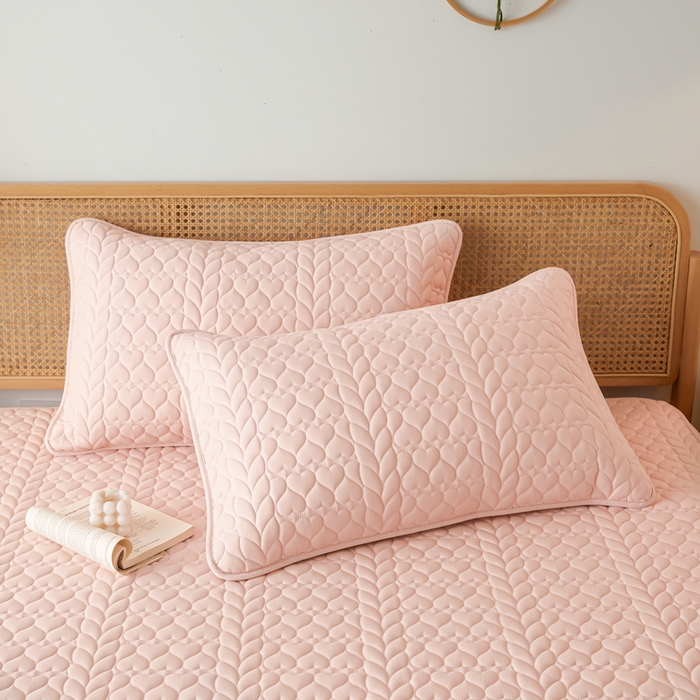 91家纺网 家纺一手货源 找家纺 芬晴家纺 2025新款A类母婴级大豆防水夹棉床笠系列-约定-心动-繁花 约定-豆沙粉