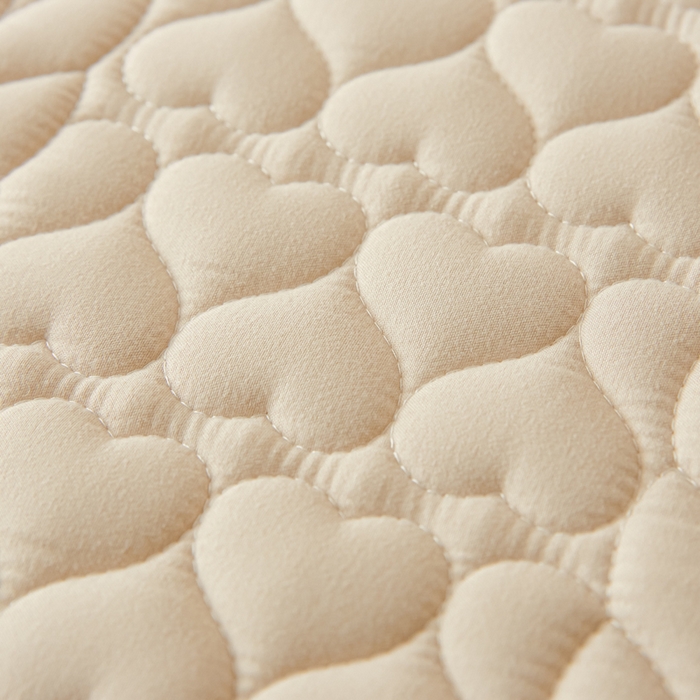 91家纺网 家纺一手货源 找家纺 芬晴家纺 2025新款A类母婴级大豆防水夹棉床笠系列-约定-心动-繁花 约定-卡其