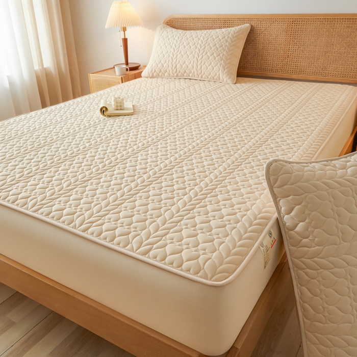 91家纺网 家纺一手货源 找家纺 芬晴家纺 2025新款A类母婴级大豆防水夹棉床笠系列-约定-心动-繁花 约定-卡其