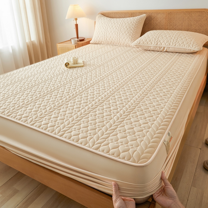 91家纺网 家纺一手货源 找家纺 芬晴家纺 2025新款A类母婴级大豆防水夹棉床笠系列-约定-心动-繁花 约定-卡其