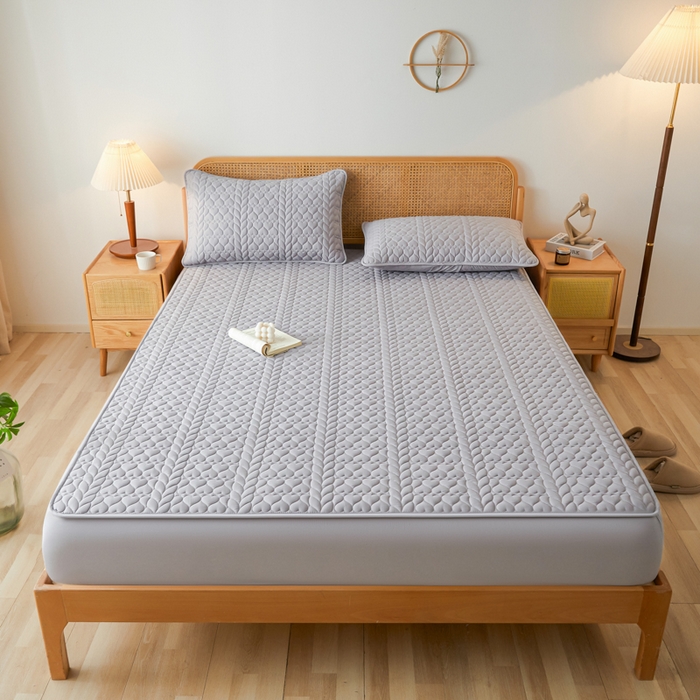 91家纺网 家纺一手货源 找家纺 芬晴家纺 2025新款A类母婴级大豆防水夹棉床笠系列-约定-心动-繁花 约定-星灰