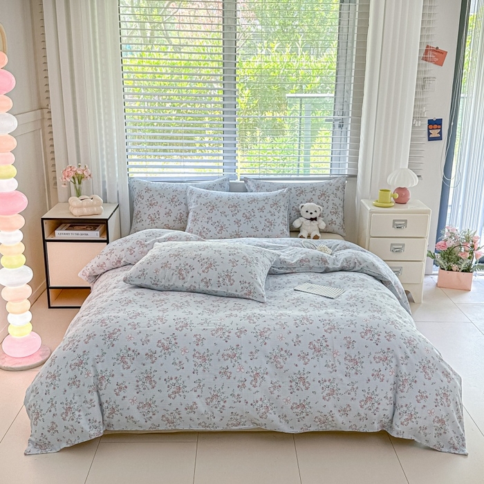 91家纺网 家纺一手货源 找家纺 芙绣家纺 2025新款A类全棉双层纱小清新印花单被套学生单被套单枕套 蔷薇梦境