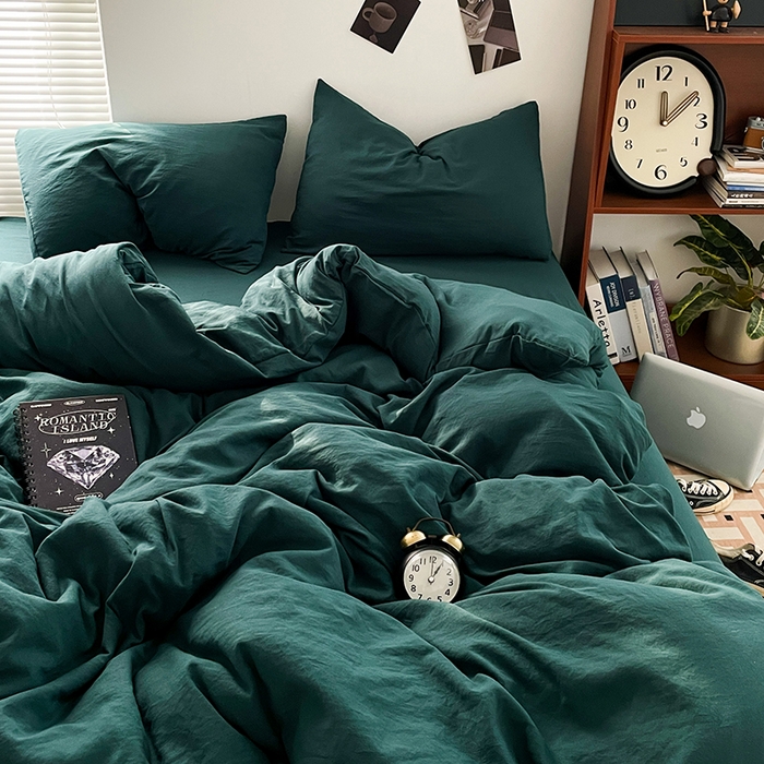 91家纺网 家纺一手货源 找家纺 优尚佳生活馆 2025新款ins风超柔褶皱亲肤磨毛水洗棉四件套纯色系列（风格二） 宝石绿