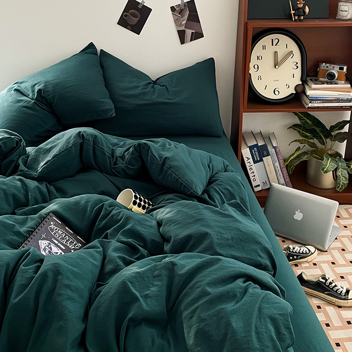91家纺网 家纺一手货源 找家纺 优尚佳生活馆 2025新款ins风超柔褶皱亲肤磨毛水洗棉四件套纯色系列（风格二） 宝石绿