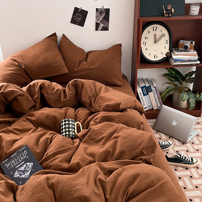 91家纺网 家纺一手货源 找家纺 优尚佳生活馆 2025新款ins风超柔褶皱亲肤磨毛水洗棉四件套纯色系列（风格二） 焦糖
