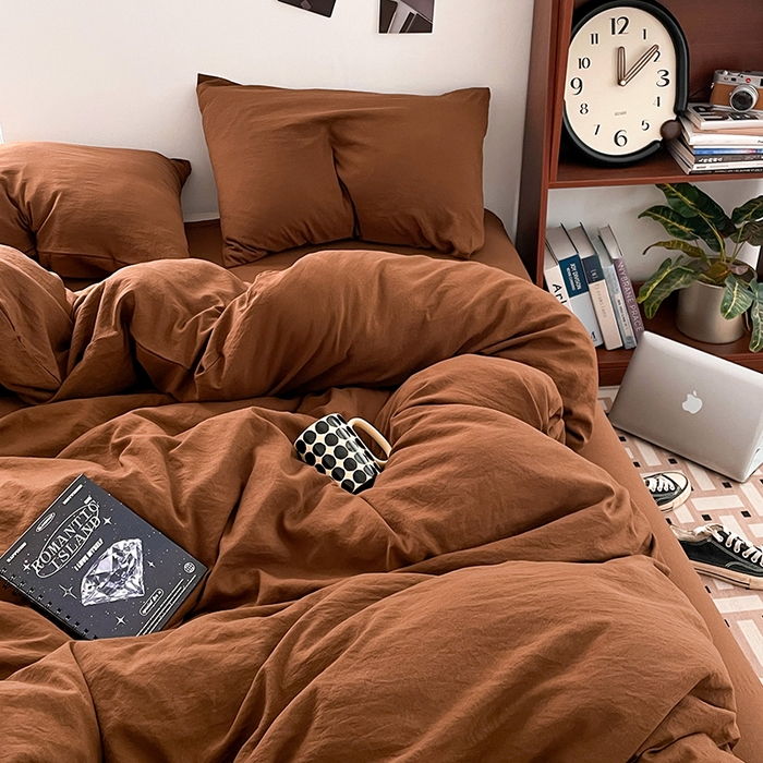 91家纺网 家纺一手货源 找家纺 优尚佳生活馆 2025新款ins风超柔褶皱亲肤磨毛水洗棉四件套纯色系列（风格二） 焦糖