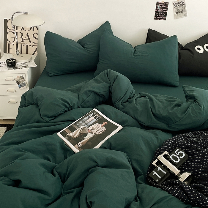 91家纺网 家纺一手货源 找家纺 优尚佳生活馆 2025新款ins风超柔褶皱亲肤磨毛水洗棉四件套纯色系列（风格一） 宝石绿