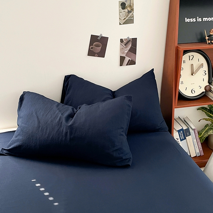 91家纺网 家纺一手货源 找家纺 优尚佳生活馆 2025新款ins风超柔褶皱亲肤磨毛水洗棉四件套纯色系列（风格二） 梦幻蓝