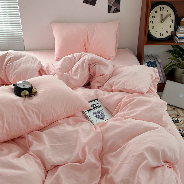 91家纺网 家纺一手货源 找家纺 优尚佳生活馆 2025新款ins风超柔褶皱亲肤磨毛水洗棉四件套纯色系列（风格二） 樱花粉