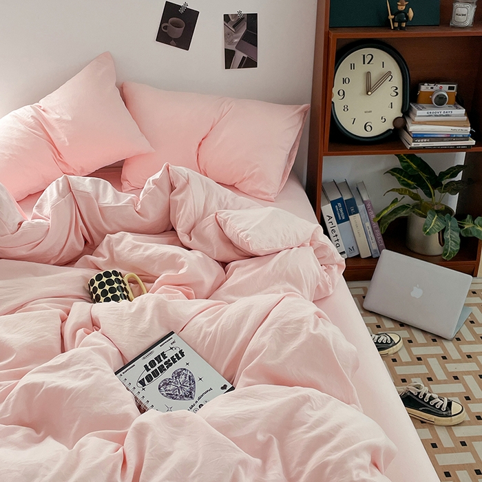 91家纺网 家纺一手货源 找家纺 优尚佳生活馆 2025新款ins风超柔褶皱亲肤磨毛水洗棉四件套纯色系列（风格二） 樱花粉