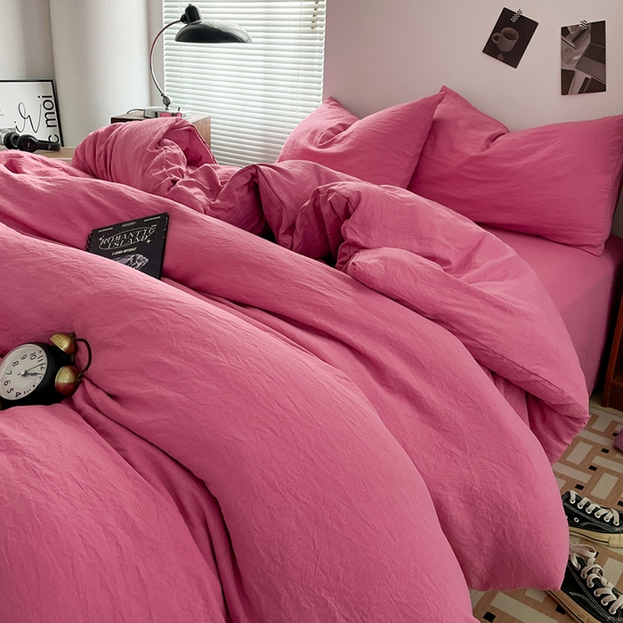 91家纺网 家纺一手货源 找家纺 优尚佳生活馆 2025新款ins风超柔褶皱亲肤磨毛水洗棉四件套纯色系列（风格二） 优尚玫红