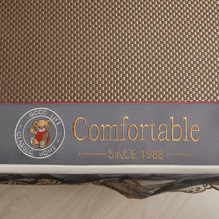 91家纺网 家纺一手货源 找家纺 情恒家纺 2025新款冰藤席床笠款三件套 皇朝 炽金