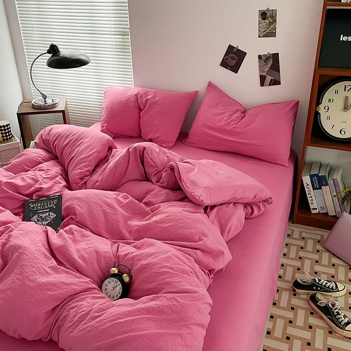 91家纺网 家纺一手货源 找家纺 优尚佳生活馆 2025新款ins风超柔褶皱亲肤磨毛水洗棉四件套纯色系列（风格二） 优尚玫红