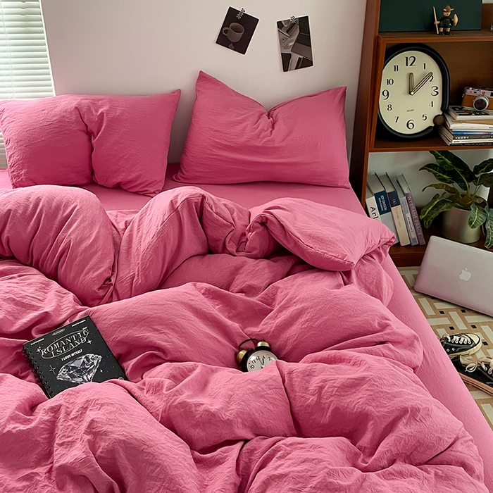 91家纺网 家纺一手货源 找家纺 优尚佳生活馆 2025新款ins风超柔褶皱亲肤磨毛水洗棉四件套纯色系列（风格二） 优尚玫红