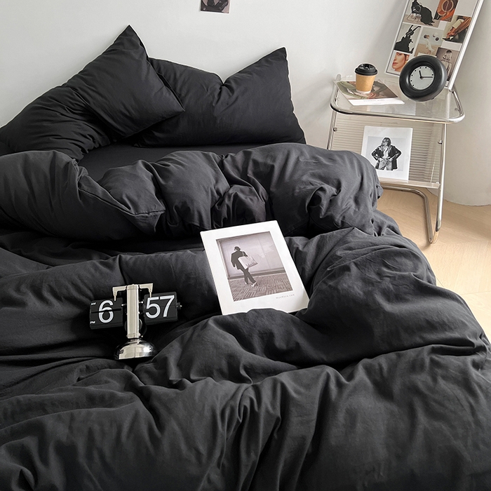 91家纺网 家纺一手货源 找家纺 优尚佳生活馆 2025新款ins风超柔褶皱亲肤磨毛水洗棉四件套纯色系列（风格二） 墨黑