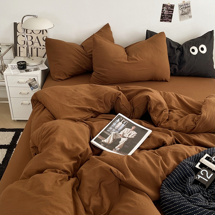 91家纺网 家纺一手货源 找家纺 优尚佳生活馆 2025新款ins风超柔褶皱亲肤磨毛水洗棉四件套纯色系列（风格一） 焦糖