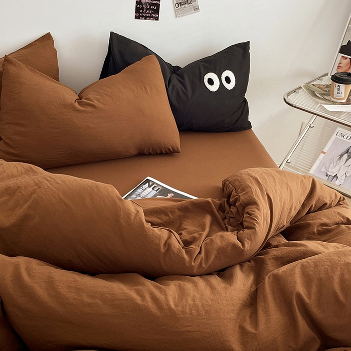 91家纺网 家纺一手货源 找家纺 优尚佳生活馆 2025新款ins风超柔褶皱亲肤磨毛水洗棉四件套纯色系列（风格一） 焦糖