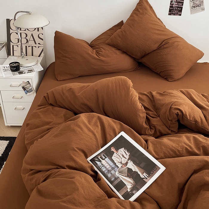 91家纺网 家纺一手货源 找家纺 优尚佳生活馆 2025新款ins风超柔褶皱亲肤磨毛水洗棉四件套纯色系列（风格一） 焦糖