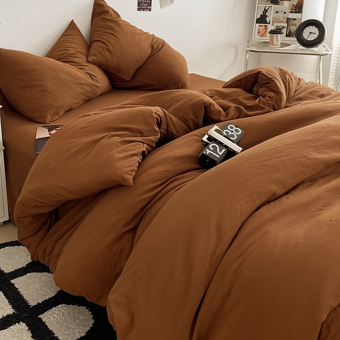 91家纺网 家纺一手货源 找家纺 优尚佳生活馆 2025新款ins风超柔褶皱亲肤磨毛水洗棉四件套纯色系列（风格一） 焦糖
