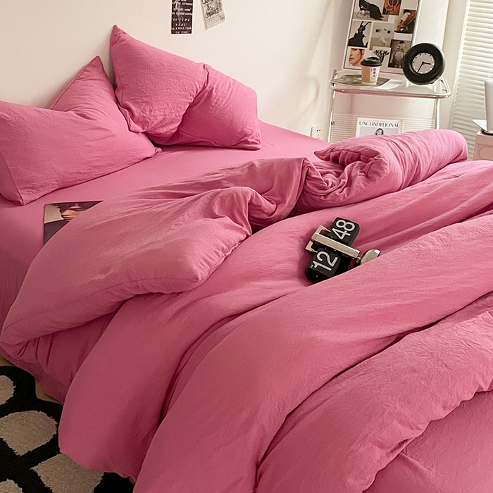 91家纺网 家纺一手货源 找家纺 优尚佳生活馆 2025新款ins风超柔褶皱亲肤磨毛水洗棉四件套纯色系列（风格一） 优尚玫红