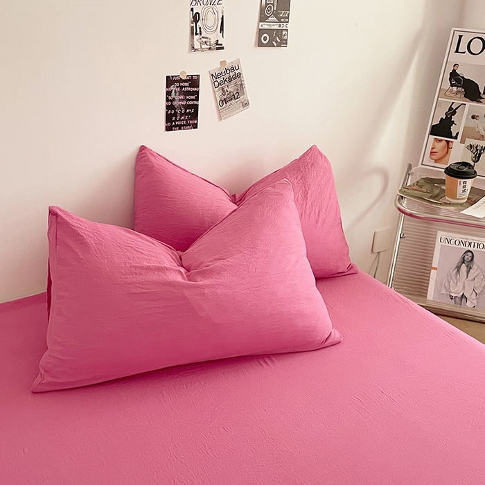 91家纺网 家纺一手货源 找家纺 优尚佳生活馆 2025新款ins风超柔褶皱亲肤磨毛水洗棉四件套纯色系列（风格一） 优尚玫红