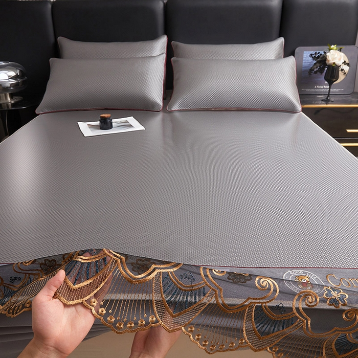 91家纺网 家纺一手货源 找家纺 情恒家纺 2025新款冰藤席床笠款三件套 皇朝 梦灰