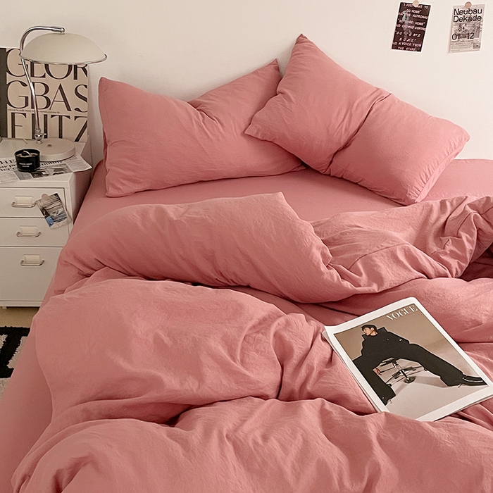 91家纺网 家纺一手货源 找家纺 优尚佳生活馆 2025新款ins风超柔褶皱亲肤磨毛水洗棉四件套纯色系列（风格一） 梦露粉