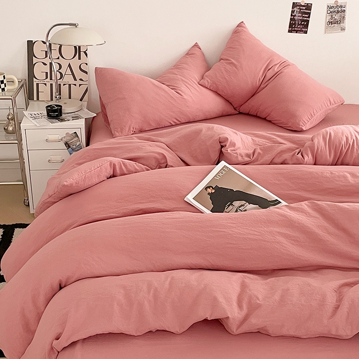 91家纺网 家纺一手货源 找家纺 优尚佳生活馆 2025新款ins风超柔褶皱亲肤磨毛水洗棉四件套纯色系列（风格一） 梦露粉
